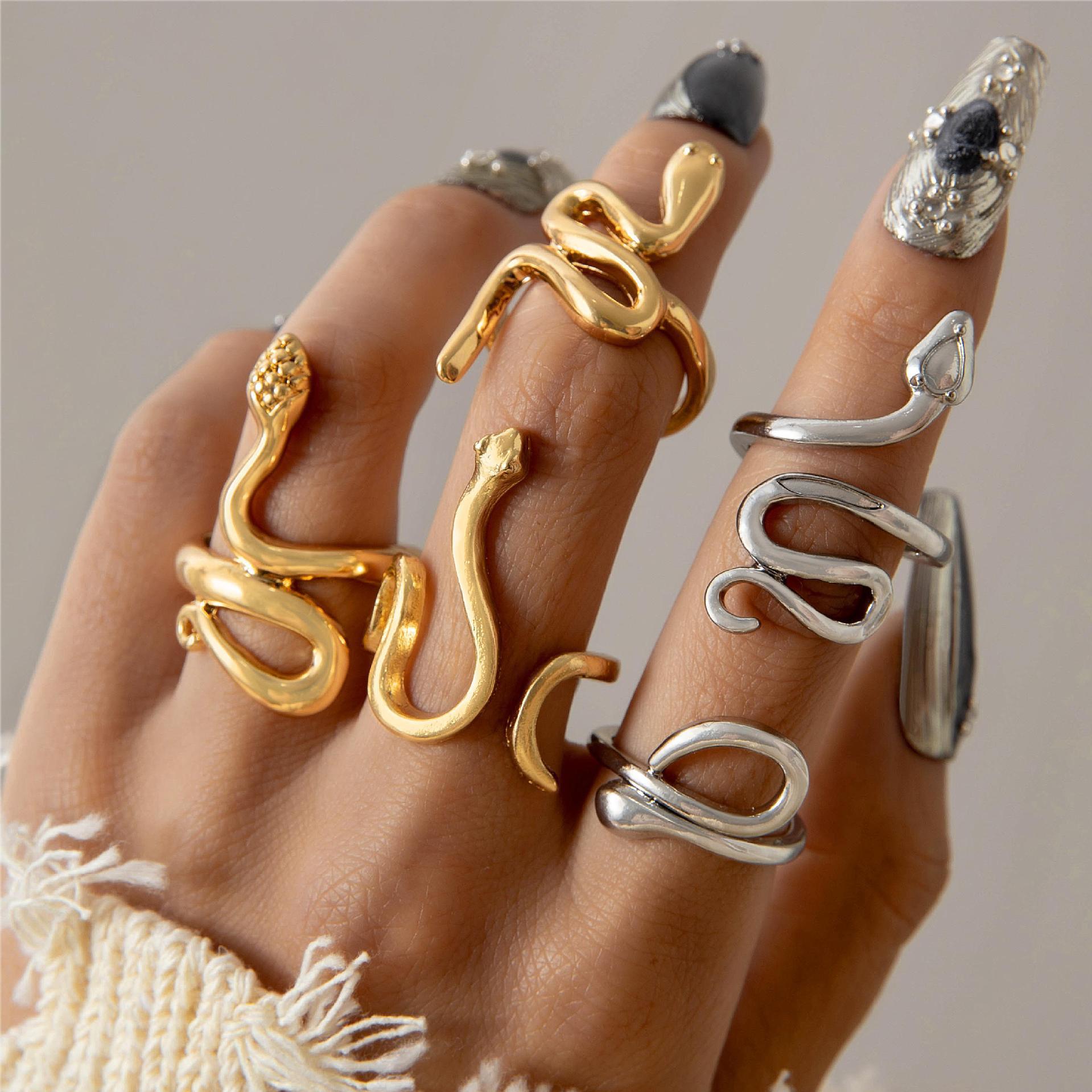 Wholesale  Exaggerated Snake Ring Four-piece Set Inlay Old Animal Ring Set
